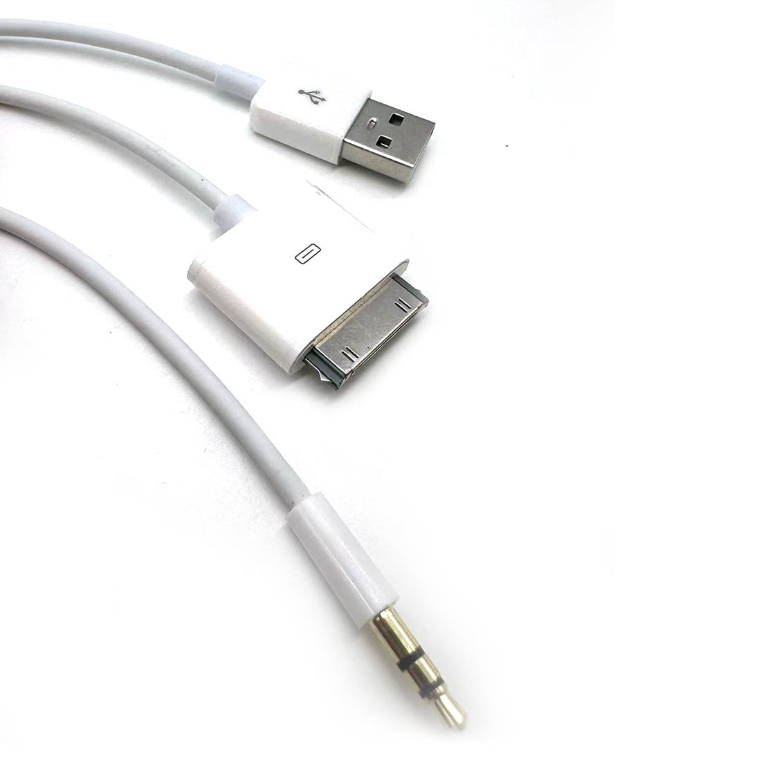 كابل شحن USB للسيارة بمنفذ 30P - مراجعة Audio Jumper Wire وسعره